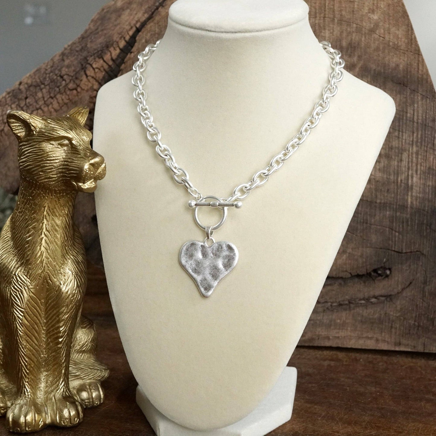 Boho Hammered Heart Front Toggle Necklace – Rustic Gold or Silver