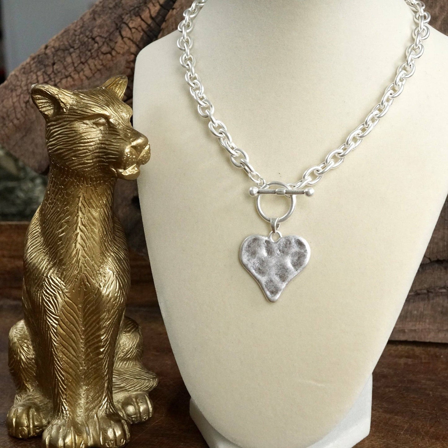 Boho Hammered Heart Front Toggle Necklace – Rustic Gold or Silver