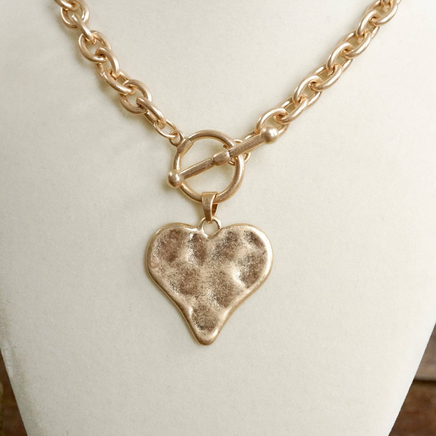 Boho Hammered Heart Front Toggle Necklace – Rustic Gold or Silver